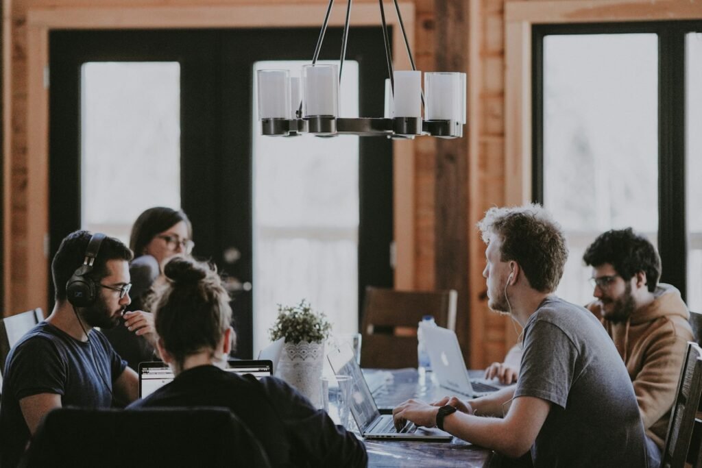 Team meeting to choose an SEO agency